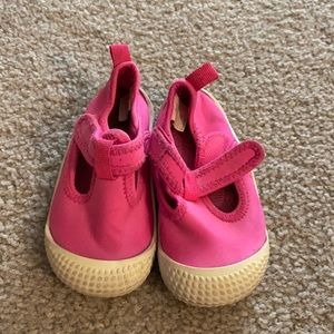Toddler girls water shoes